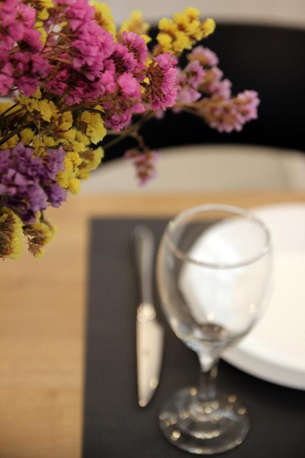 New Cozy Chic Apt-Ryfete Luxury Living カラタス エクステリア 写真