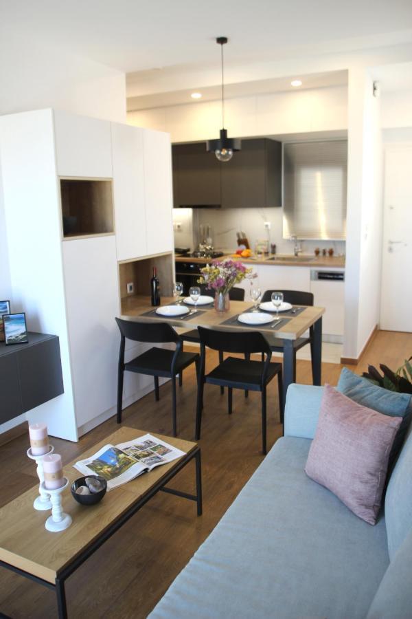 New Cozy Chic Apt-Ryfete Luxury Living カラタス エクステリア 写真