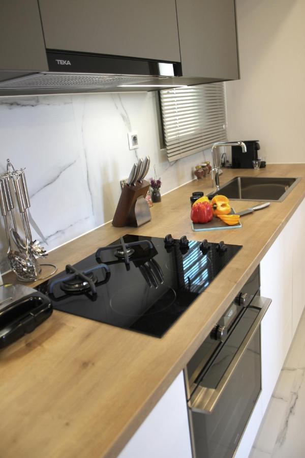 New Cozy Chic Apt-Ryfete Luxury Living カラタス エクステリア 写真